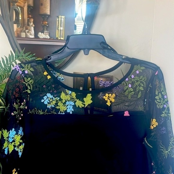 Brand New AGB Black Sheath Dress Mesh Bell Sleeves w/ Embroidered Flowers Floral - Picture 4 of 15